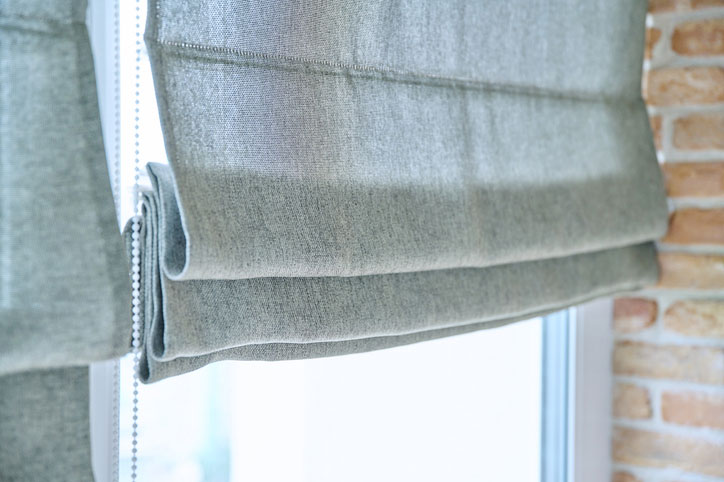 iStock 1716619471 roman blinds